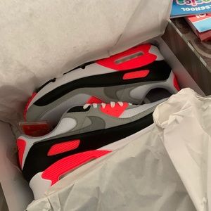 Meet your Posher, Wayne